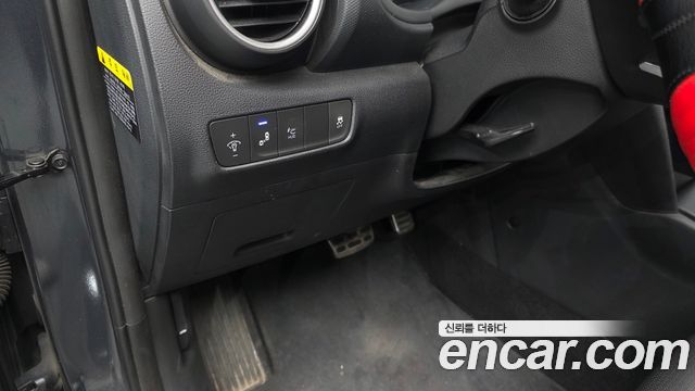 Hyundai Kona 1.6 Turbo 2WD Modern Art 2018 — фото 14