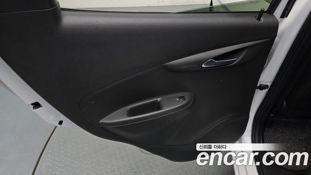 Chevrolet Spark Premier 2022 — фото 25