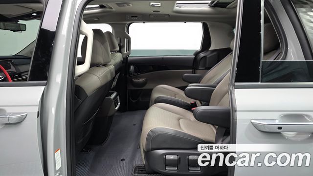 Kia Carnival (IV) Diesel 7-Seater Gravity 2025 — фото 12