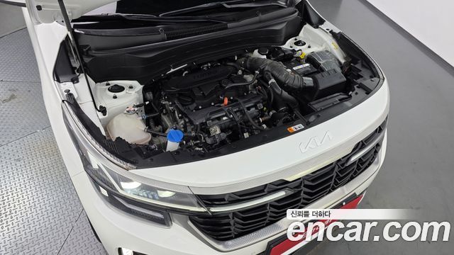 Kia Seltos Gasoline 1.6 Turbo 2WD Signature 2023 — фото 6