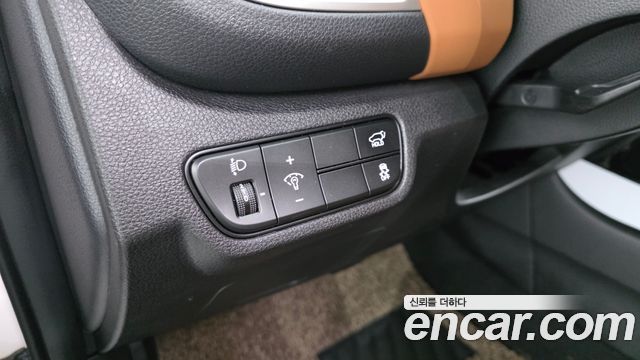 Kia Seltos Gasoline 1.6 Turbo 2WD Signature 2023 — фото 12