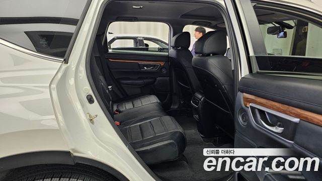 Honda CR-V (V) 1.5 Touring 4WD 2017 — фото 12