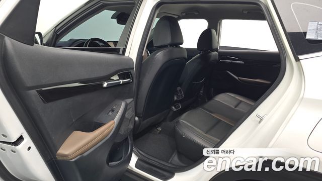 Kia Seltos Gasoline 1.6 Turbo 2WD Gravity 2022 — фото 11