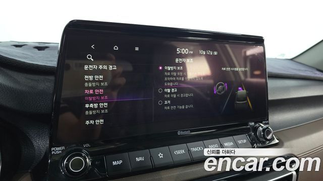 Kia Seltos Gasoline 1.6 Turbo 2WD Gravity 2022 — фото 17