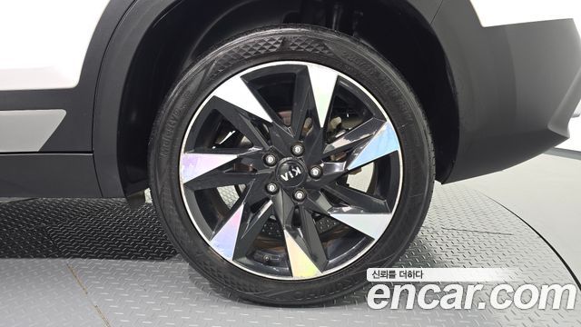 Kia Seltos Gasoline 1.6 Turbo 2WD Gravity 2022 — фото 21