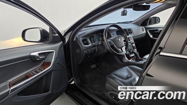 Volvo S60 D4 2nd 2016 — фото 10
