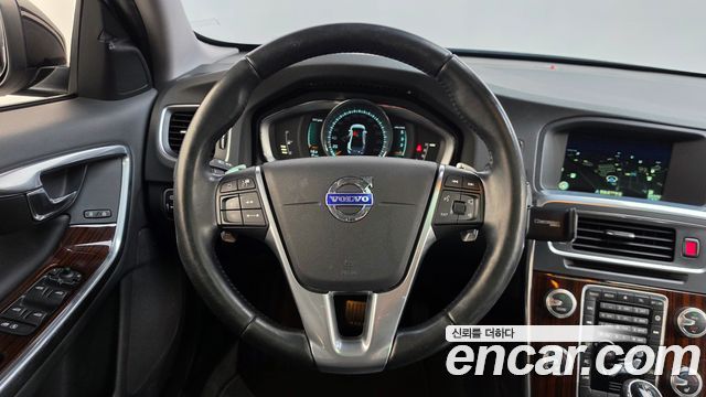 Volvo S60 D4 2nd 2016 — фото 13