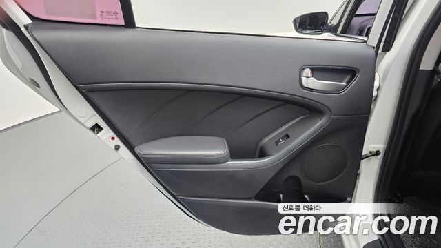 Kia K3 Trendy Style 2018 — фото 25