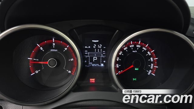 KG Mobility (SsangYong) Tivoli Diesel VX 2WD 2016 — фото 8