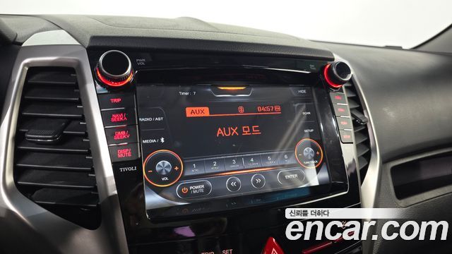 KG Mobility (SsangYong) Tivoli Diesel VX 2WD 2016 — фото 16