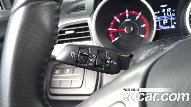 KG Mobility (SsangYong) Tivoli Diesel VX 2WD 2016 — фото 17