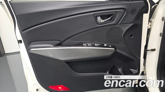 KG Mobility (SsangYong) Tivoli Diesel VX 2WD 2016 — фото 24