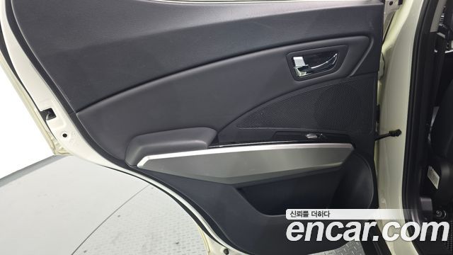 KG Mobility (SsangYong) Tivoli Diesel VX 2WD 2016 — фото 25