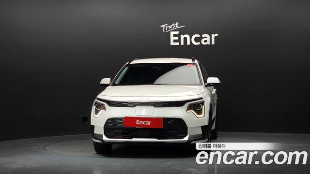 Kia Niro EV Air 2023 — фото 3
