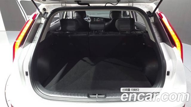 Kia Niro EV Air 2023 — фото 17