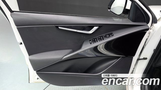 Kia Niro EV Air 2023 — фото 24