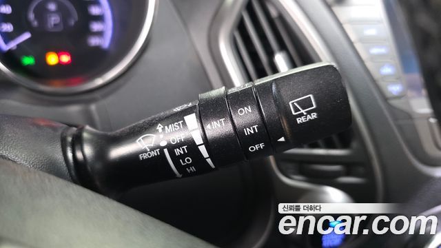 Hyundai Tucson ix Diesel(e-VGT) 2WD Premium 2014 — фото 21