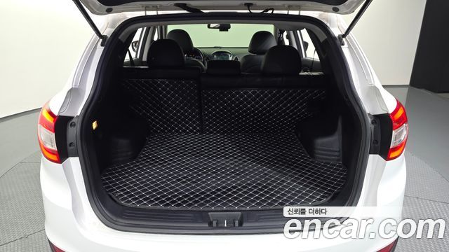 Hyundai Tucson ix Diesel(e-VGT) 2WD Premium 2014 — фото 24