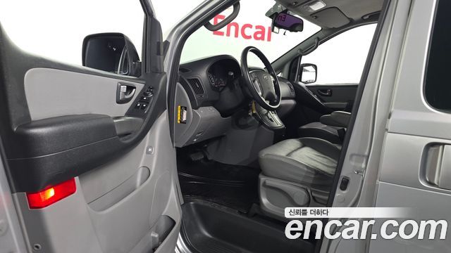 Hyundai Grand Starex 5-Seater VAN Modern 2016 — фото 10