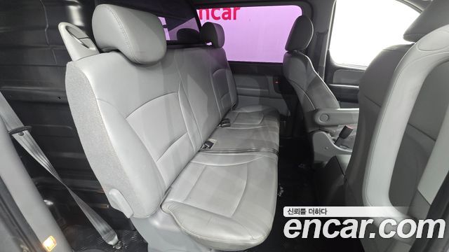 Hyundai Grand Starex 5-Seater VAN Modern 2016 — фото 12