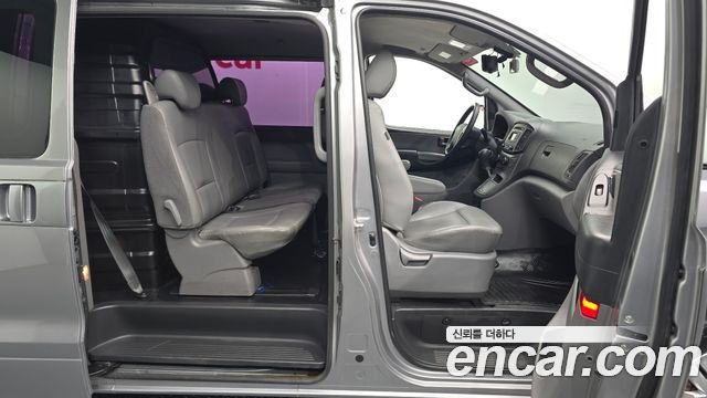 Hyundai Grand Starex 5-Seater VAN Modern 2016 — фото 13
