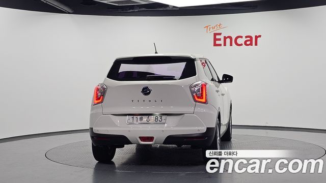 KG Mobility (SsangYong) Tivoli VX 2WD 2015 — фото 4
