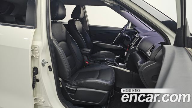 KG Mobility (SsangYong) Tivoli VX 2WD 2015 — фото 10