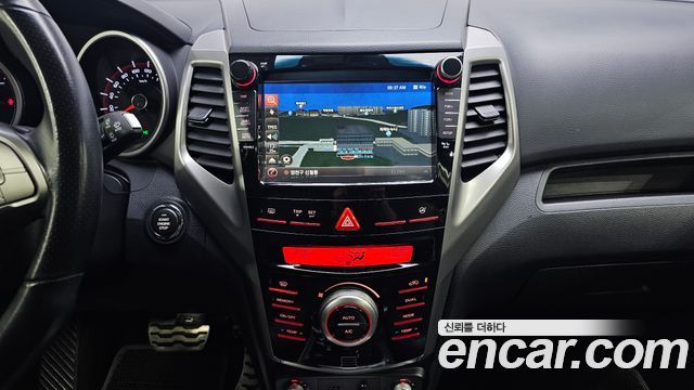 KG Mobility (SsangYong) Tivoli VX 2WD 2015 — фото 14
