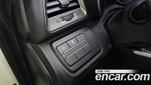 KG Mobility (SsangYong) Tivoli VX 2WD 2015 — фото 18