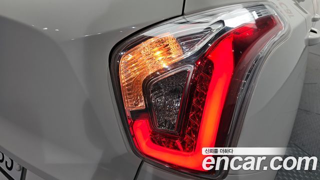 KG Mobility (SsangYong) Tivoli VX 2WD 2015 — фото 23