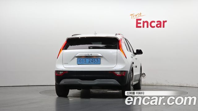 Kia Niro EV Air 2023 — фото 4