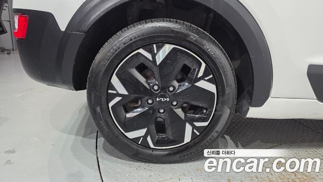 Kia Niro EV Air 2023 — фото 5