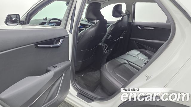Kia Niro EV Air 2023 — фото 11