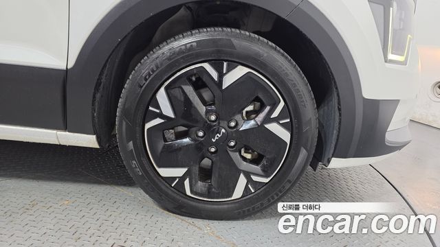 Kia Niro EV Air 2023 — фото 21