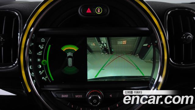 MINI Cooper Countryman HIGH 2nd 2018 — фото 14