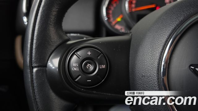 MINI Cooper Countryman HIGH 2nd 2018 — фото 16