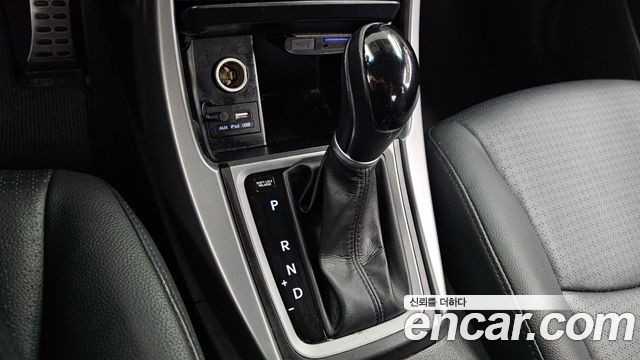 Hyundai Avante 1.6 GDi Premium Standard 2014 — фото 9