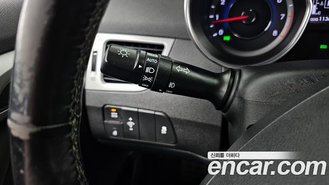 Hyundai Avante 1.6 GDi Premium Standard 2014 — фото 14