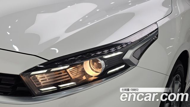Kia K3 (II) 1.6 Prestige 2022 — фото 22