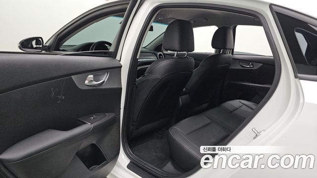Kia K3 (II) 1.6 Prestige 2022 — фото 26