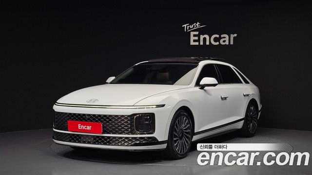 Hyundai Grandeur (GN7) 2,5 Gasoline 2WD Calligraphy 2023 — фото 1