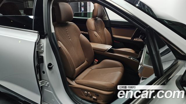 Hyundai Grandeur (GN7) 2,5 Gasoline 2WD Calligraphy 2023 — фото 10