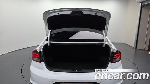 Hyundai Avante (AD) 1.6 Smart 2019 — фото 20