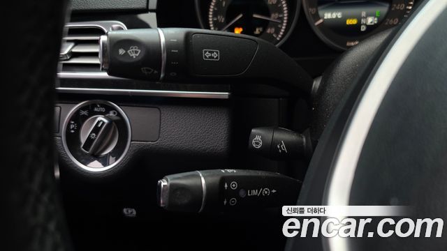 Mercedes-Benz E-Class (W212) E250 BlueTec 4MATIC AV 2016 — фото 17