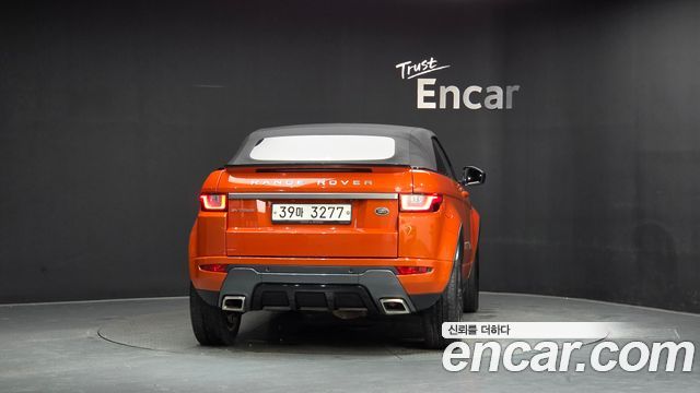 Land Rover Range Rover Evoque 2.0 TD4 SE Dynamic Convertible 2018 — фото 4