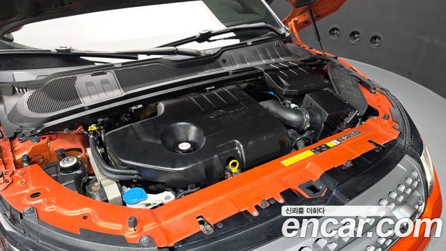 Land Rover Range Rover Evoque 2.0 TD4 SE Dynamic Convertible 2018 — фото 6