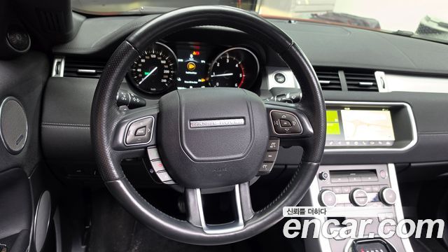 Land Rover Range Rover Evoque 2.0 TD4 SE Dynamic Convertible 2018 — фото 12