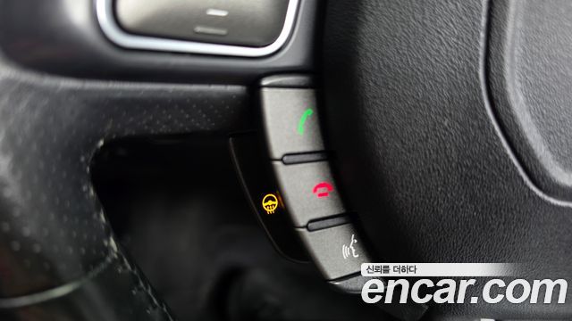 Land Rover Range Rover Evoque 2.0 TD4 SE Dynamic Convertible 2018 — фото 14