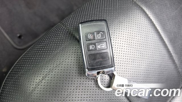 Land Rover Range Rover Evoque 2.0 TD4 SE Dynamic Convertible 2018 — фото 19