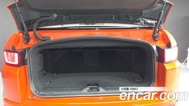 Land Rover Range Rover Evoque 2.0 TD4 SE Dynamic Convertible 2018 — фото 20